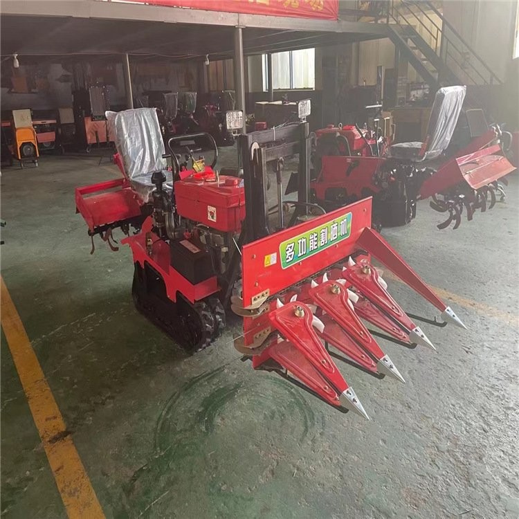 履带式乘坐小型四驱多功能微耕机农用大棚田园开沟松土柴油旋耕机图5
