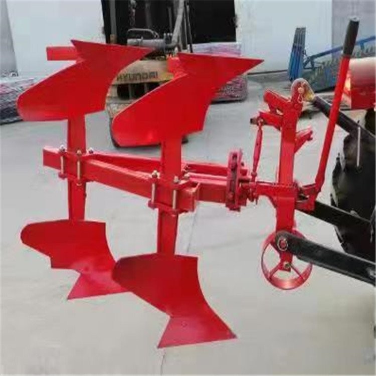 双铧犁 手动翻转犁 农用耕地犁 拖拉机带铧式 鑫港农机