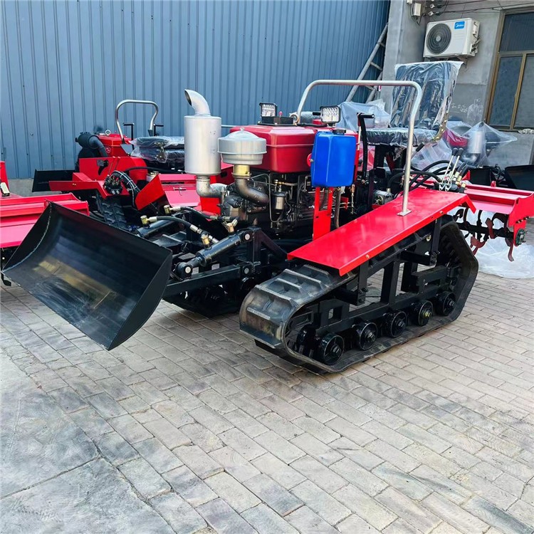 常柴 除草四驱微耕机 水旱两用履带机 乘坐式农机耕地机图5
