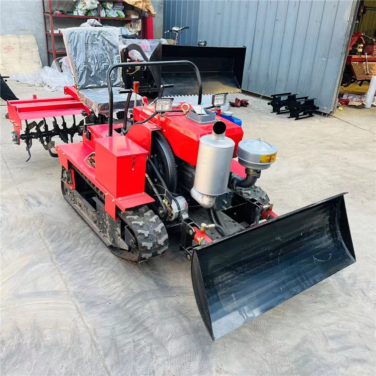 常柴 除草四驱微耕机 水旱两用履带机 乘坐式农机耕地机