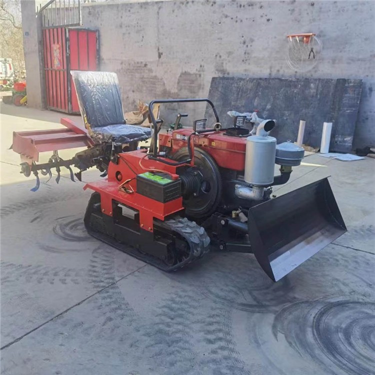 常柴 除草四驱微耕机 水旱两用履带机 乘坐式农机耕地机图3