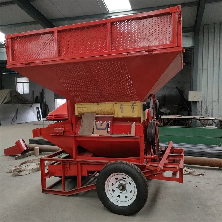 新型粮食打玉米机 大型自动上料玉米脱粒机 移动便捷式打粒机图2