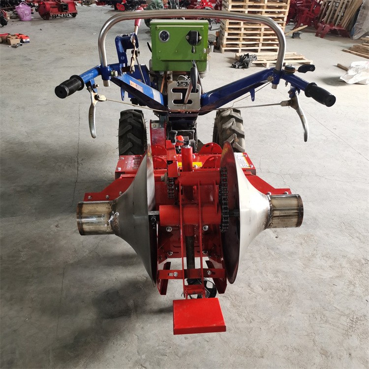 柴油机带大棚用草莓开沟起垄机 一次成型草莓大葱旋耕筑埂机图3