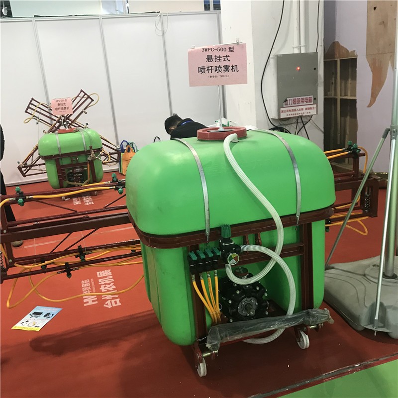 农田喷洒打药机农用四轮车自走式打药机果园打药机农用除虫打药机图4