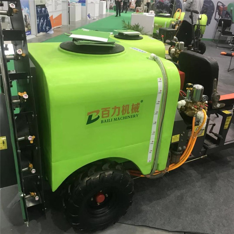 喷雾扇形打药机手拉式自走风送果树打药机果园手牵式柴油式喷雾机图3