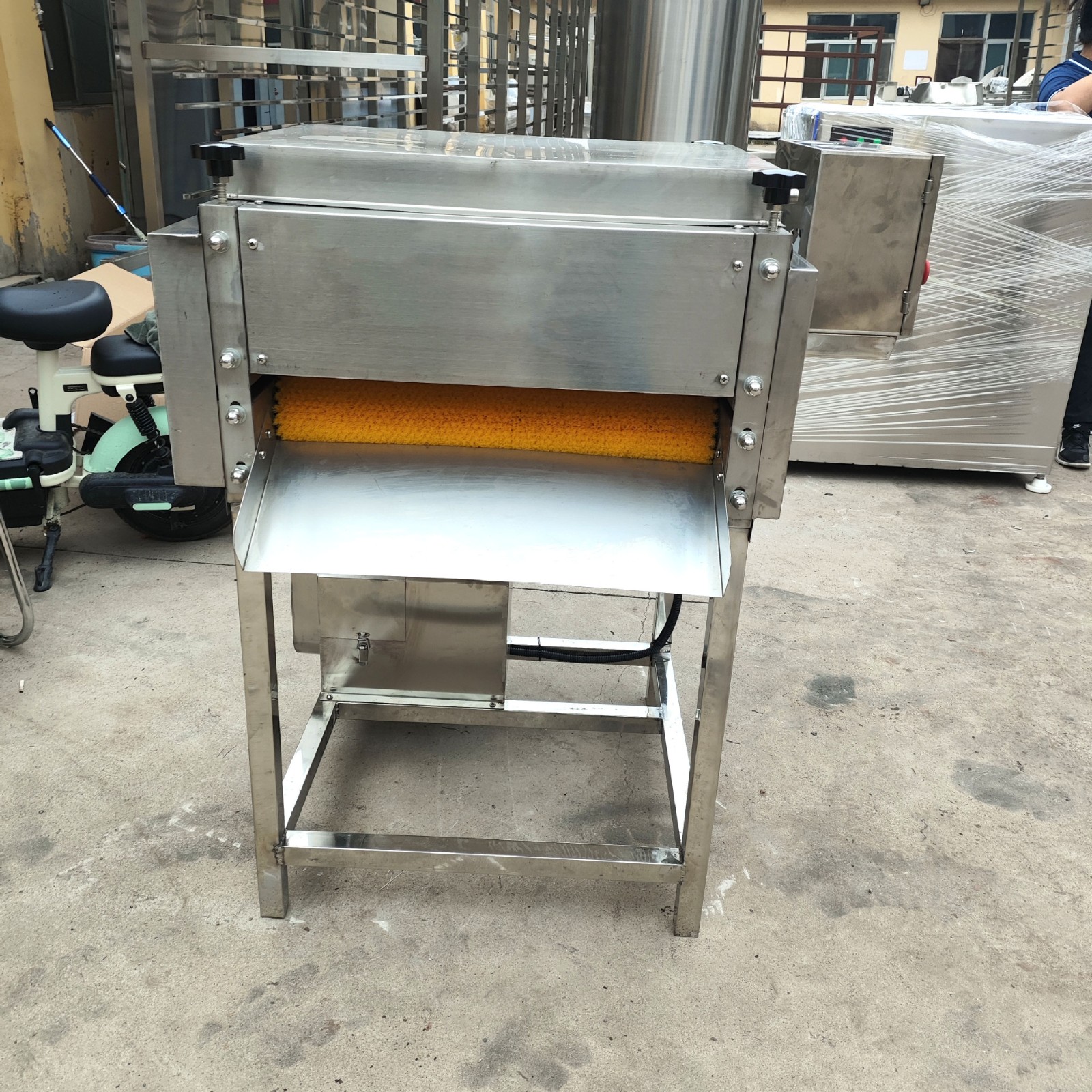 新鲜粽叶清洗设备 苇叶粽叶清洗机 芥菜叶高压喷淋清洗设备 现货图3