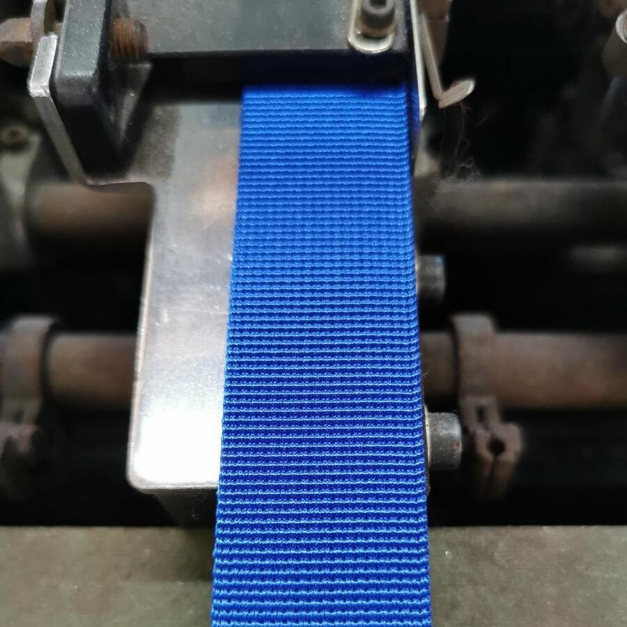 塑料网带输送机 爬坡传送带提升传送 环形柔性链板转弯传送图3