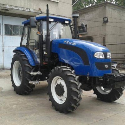 华夏1204轮式拖拉机
