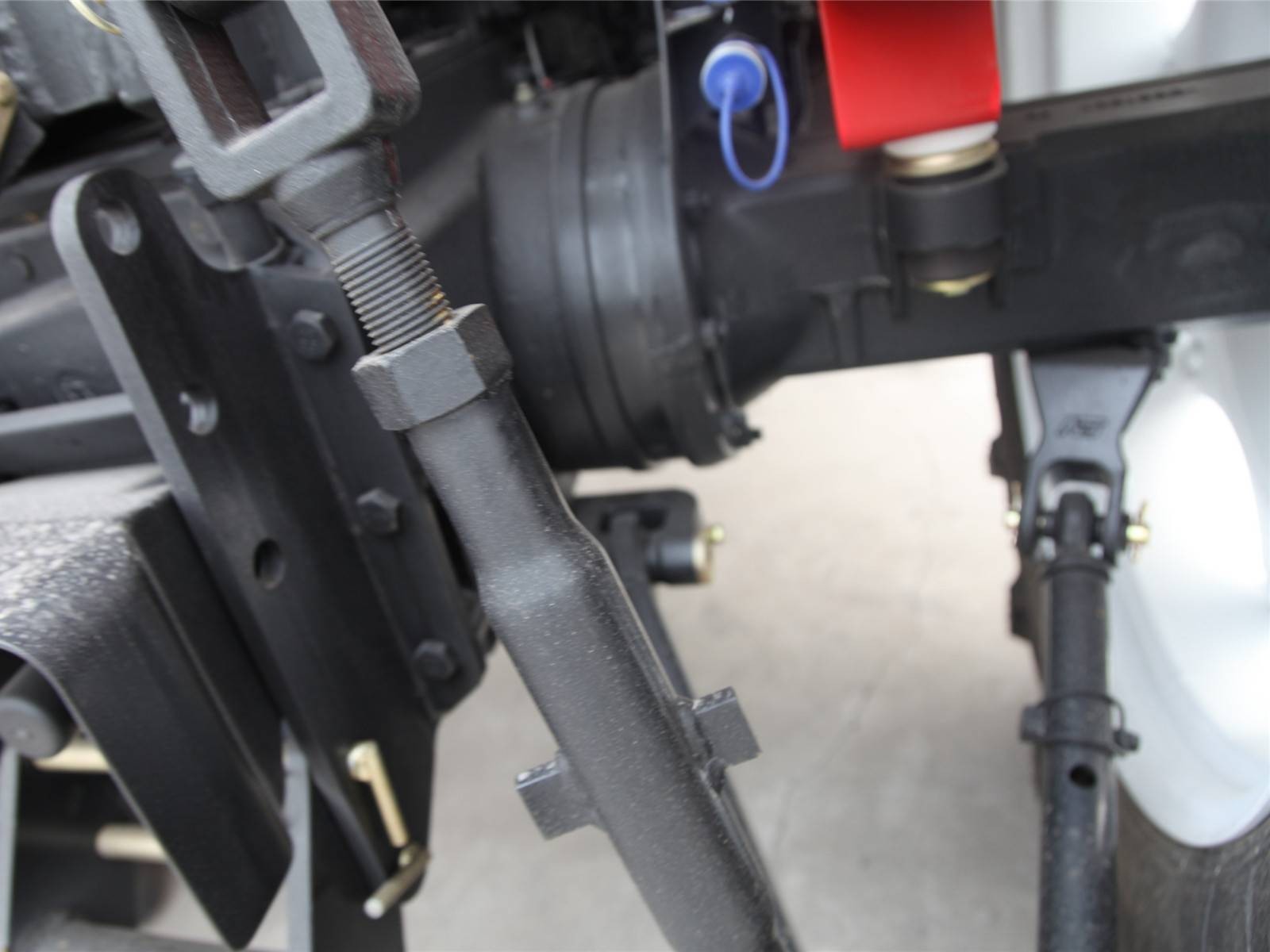 东方红LF904轮式拖拉机图3