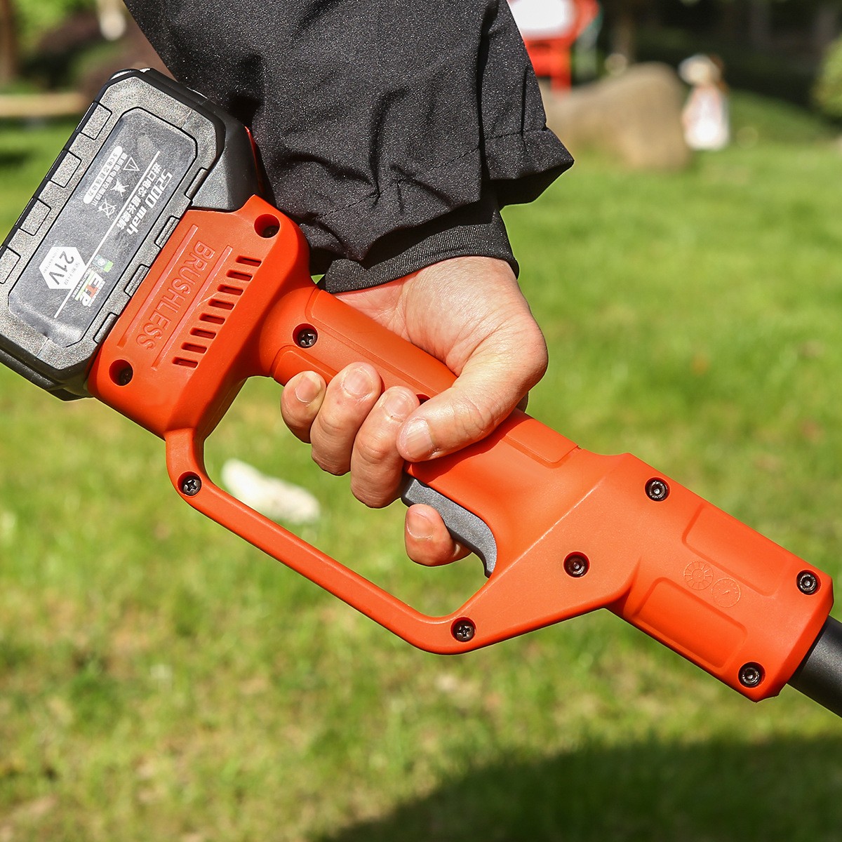 背包式无线大功率锂电割草机便捷家用除草机充电式园林锂电修剪机图2