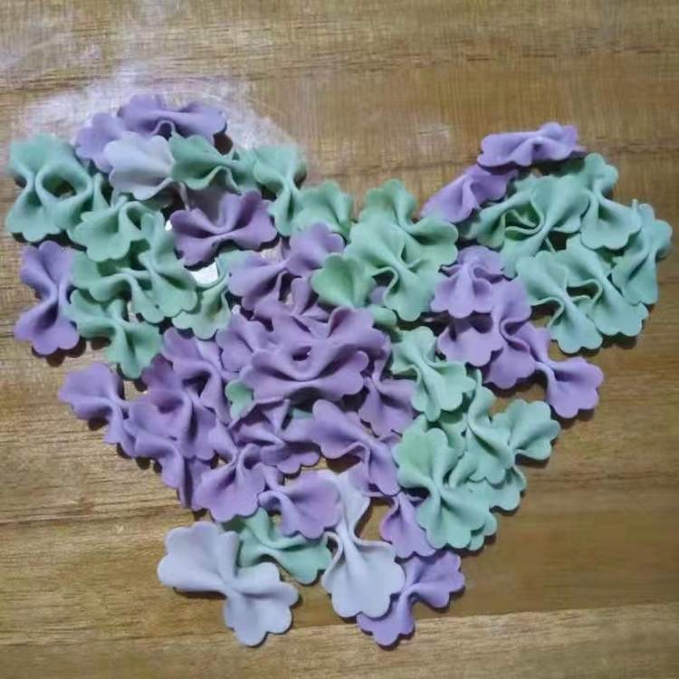 铭帆全自动仿手工蝴蝶面卡通面一体机花型尺寸可定制果蔬面片机图5