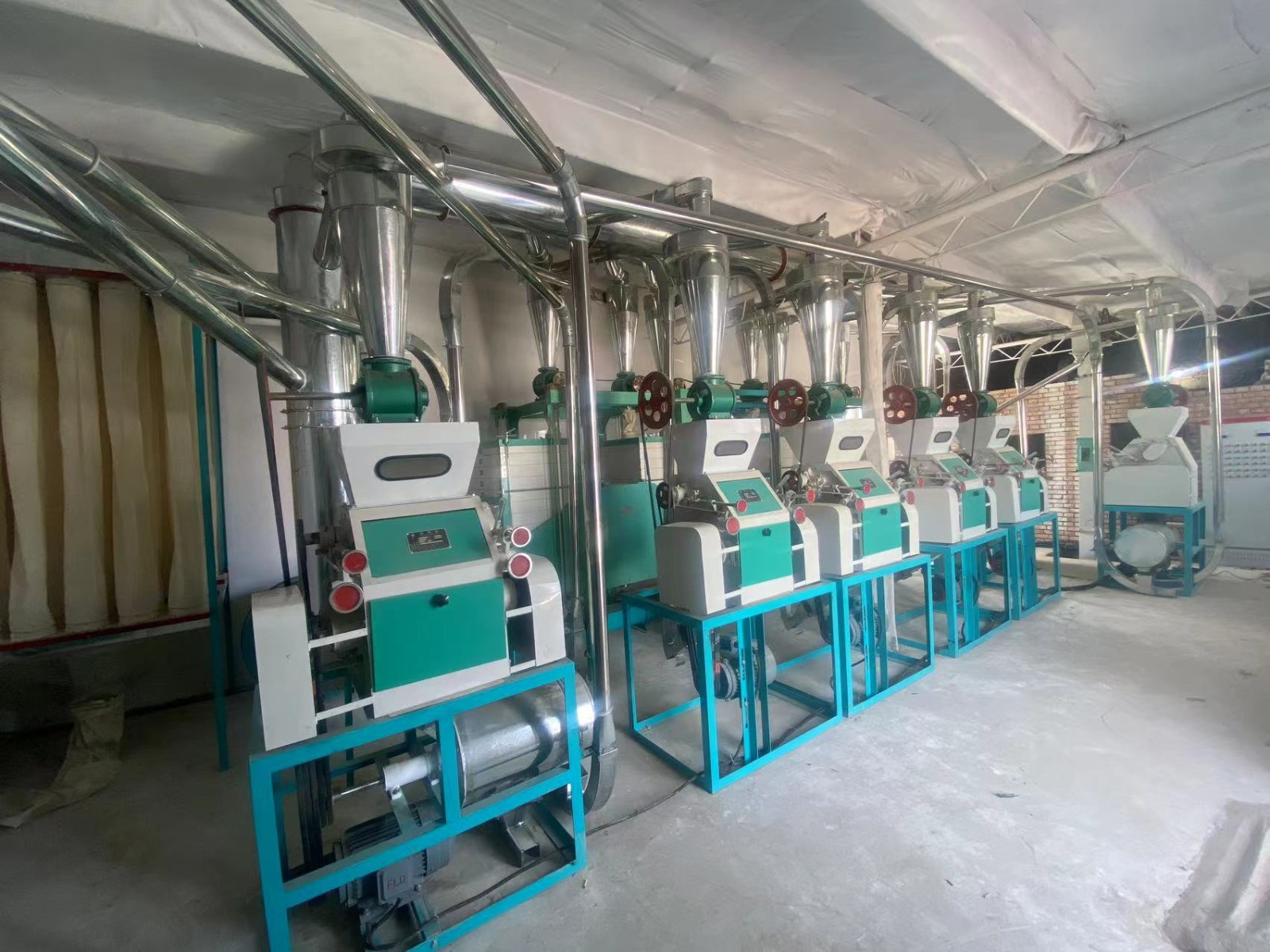 粮都 面粉加工设备 生产面粉设备 石磨面粉机电动 可定制售后完善