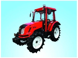 东风704轮式拖拉机