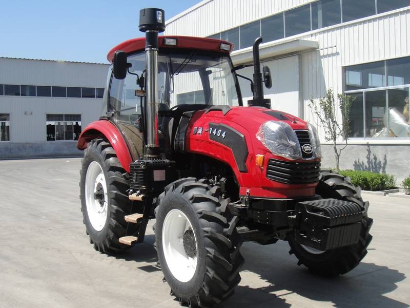 悍沃1404轮式拖拉机图4