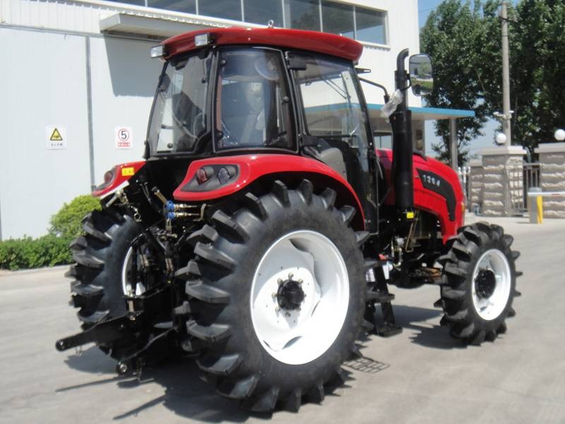 悍沃1304轮式拖拉机图2