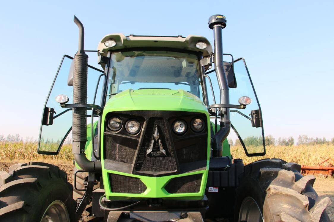 道依茨-法尔CD1304轮式拖拉机图3