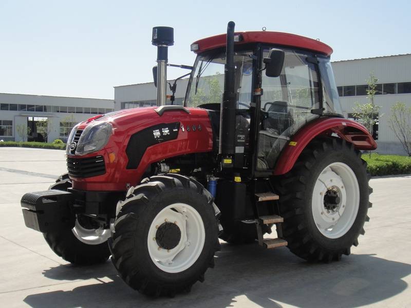 悍沃1404轮式拖拉机图4