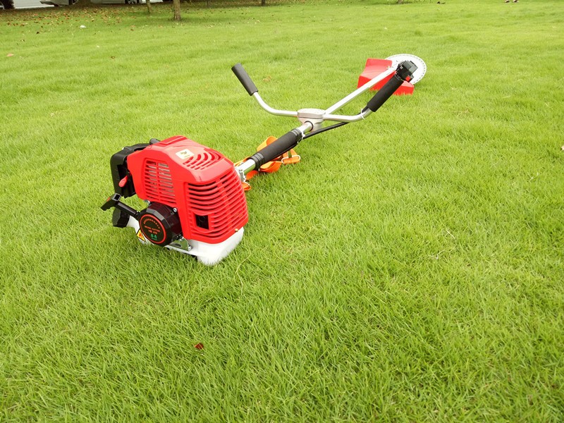 华本牌小型多功能二冲程侧挂式割草机 割灌机 打草机水稻麦收割机图3