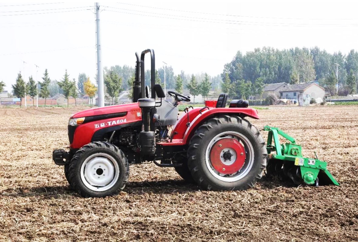 五征-TA604轮式拖拉机_02.jpg