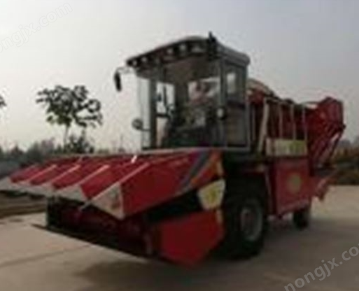 会晟4QZ-2600A自走式茎穗兼收玉米青贮机图5