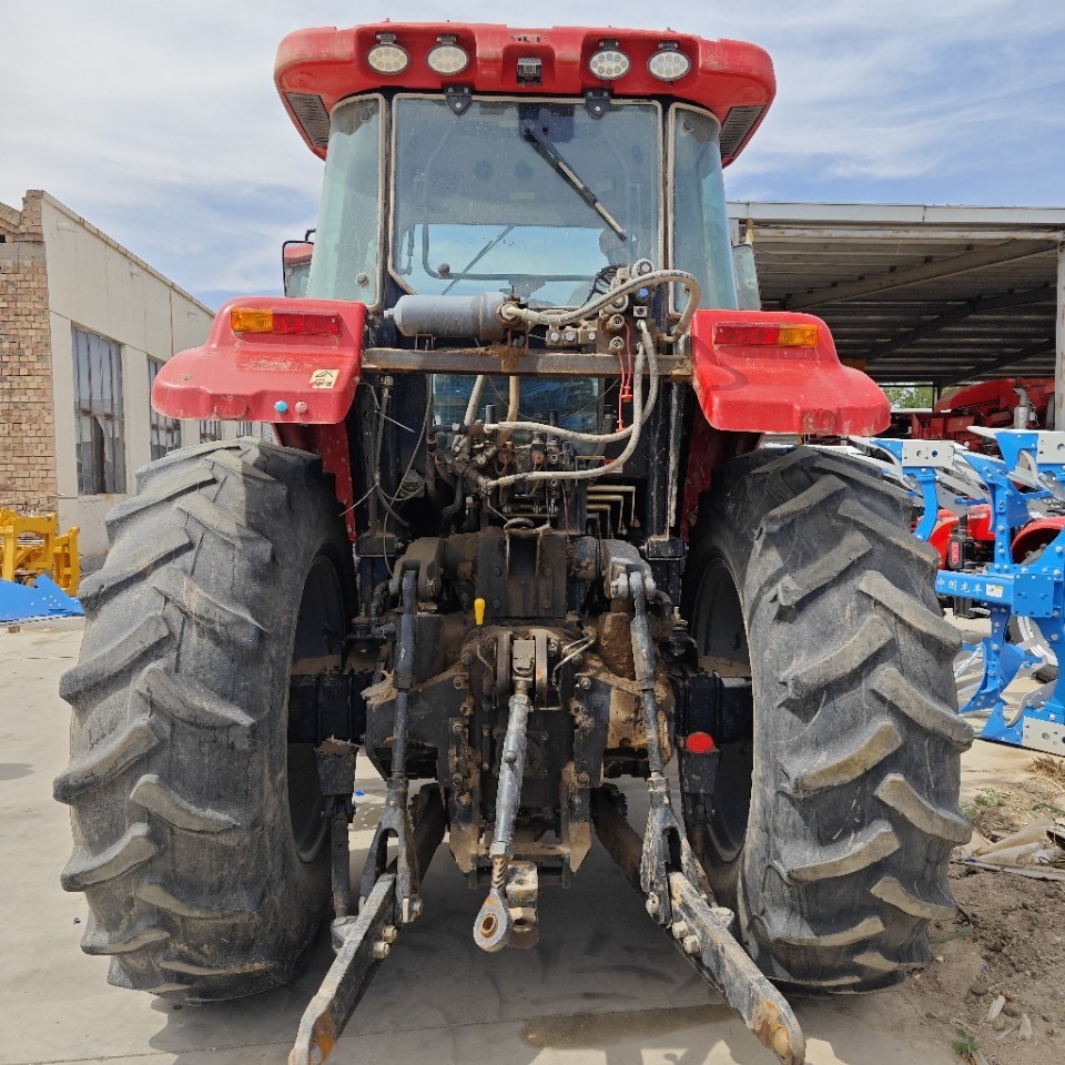 2020年二手东方红LX2204马力拖拉机图3