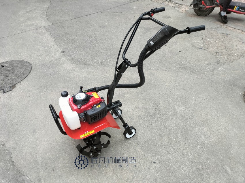 小型家用老人妇女轻便型 厂家销144/145四冲程汽油机旋耕机松土机图4