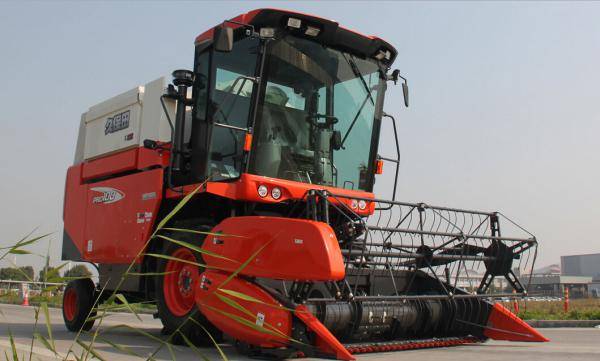 久保田4LZ-5(PRO100)小麦联合收割机图2