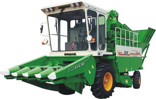 沃德4YZ-4B自走式玉米收获机