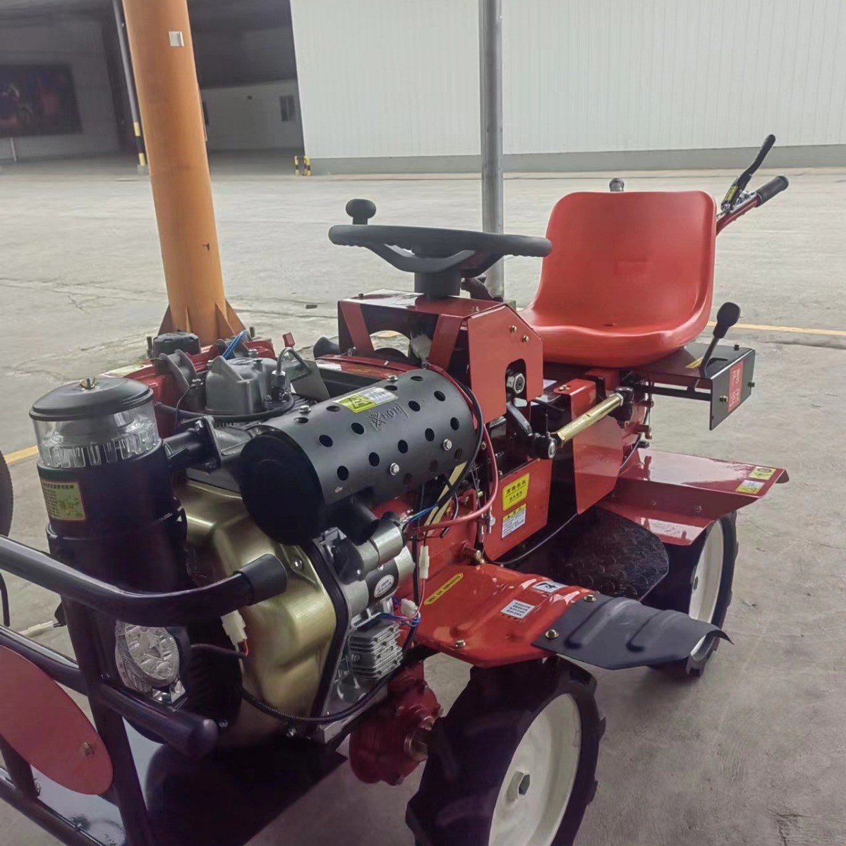 农用四驱乘坐式微耕机家用小型耕犁地旋耕机柴油座驾式微耕机