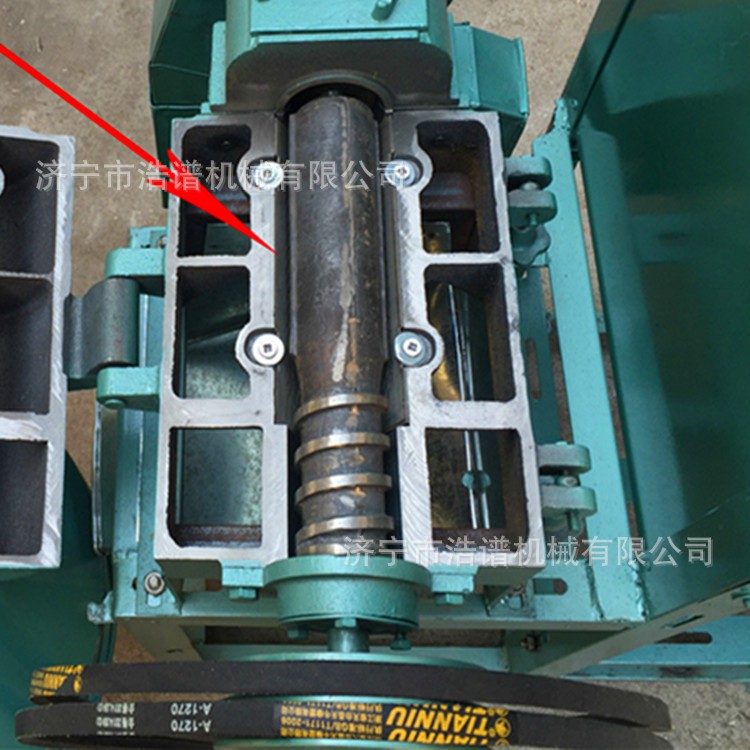 砂辊式玉米脱皮制糁机 小型杂粮去皮碾米机 燕麦脱皮碾米机图4