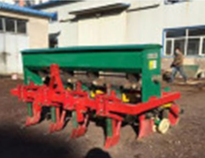 聚丰2BQP-4气吸式精量铺膜播种机图4