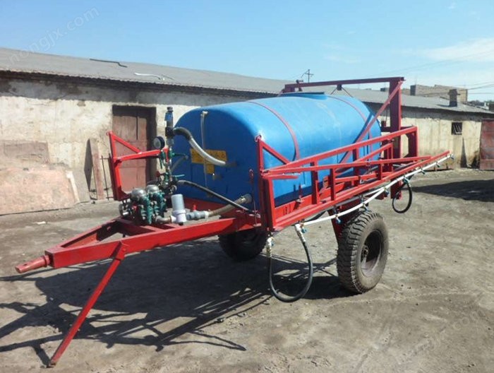 新疆骏鑫3WP-2000喷杆喷雾机图4