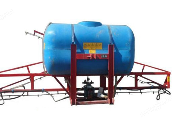 新疆骏鑫3WP-1200喷杆喷雾机图3