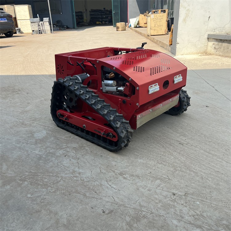 遥控割草机履带式全自动四驱割草碎草机果园草地多功能汽油除草机图4