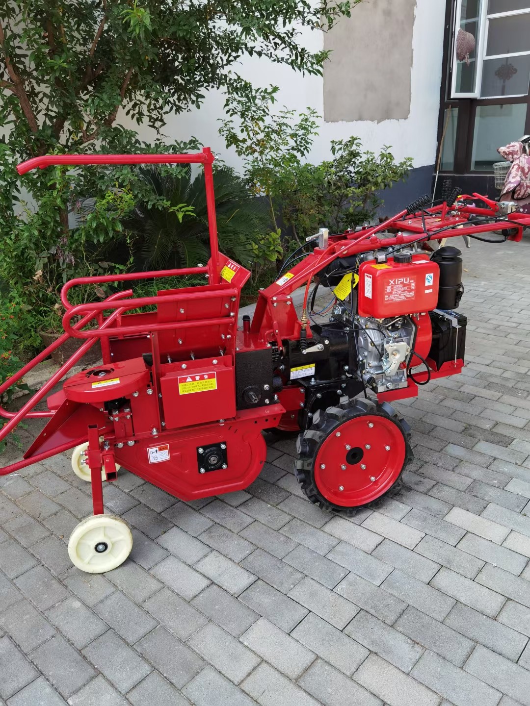 东方红LX904拖拉机 大型多功能农用旋耕犁地开沟起垄机 四驱高配图4