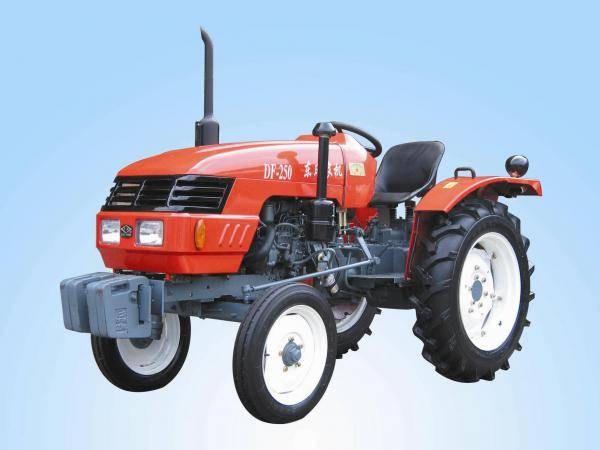 东风250轮式拖拉机图5