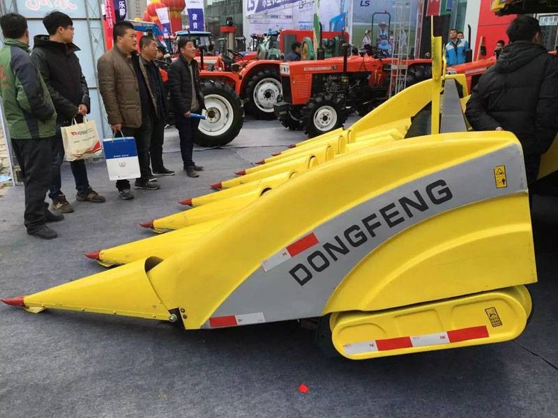 东风4YZ-8(2000)自走式玉米收获机图2