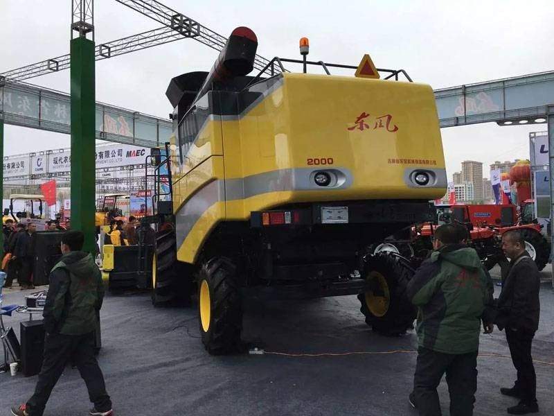 东风4YZ-8(2000)自走式玉米收获机图4