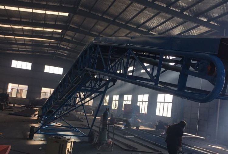 正鑫 大倾角爬坡皮带输送机 厂家定制 可移动粮食建材输送设备图5