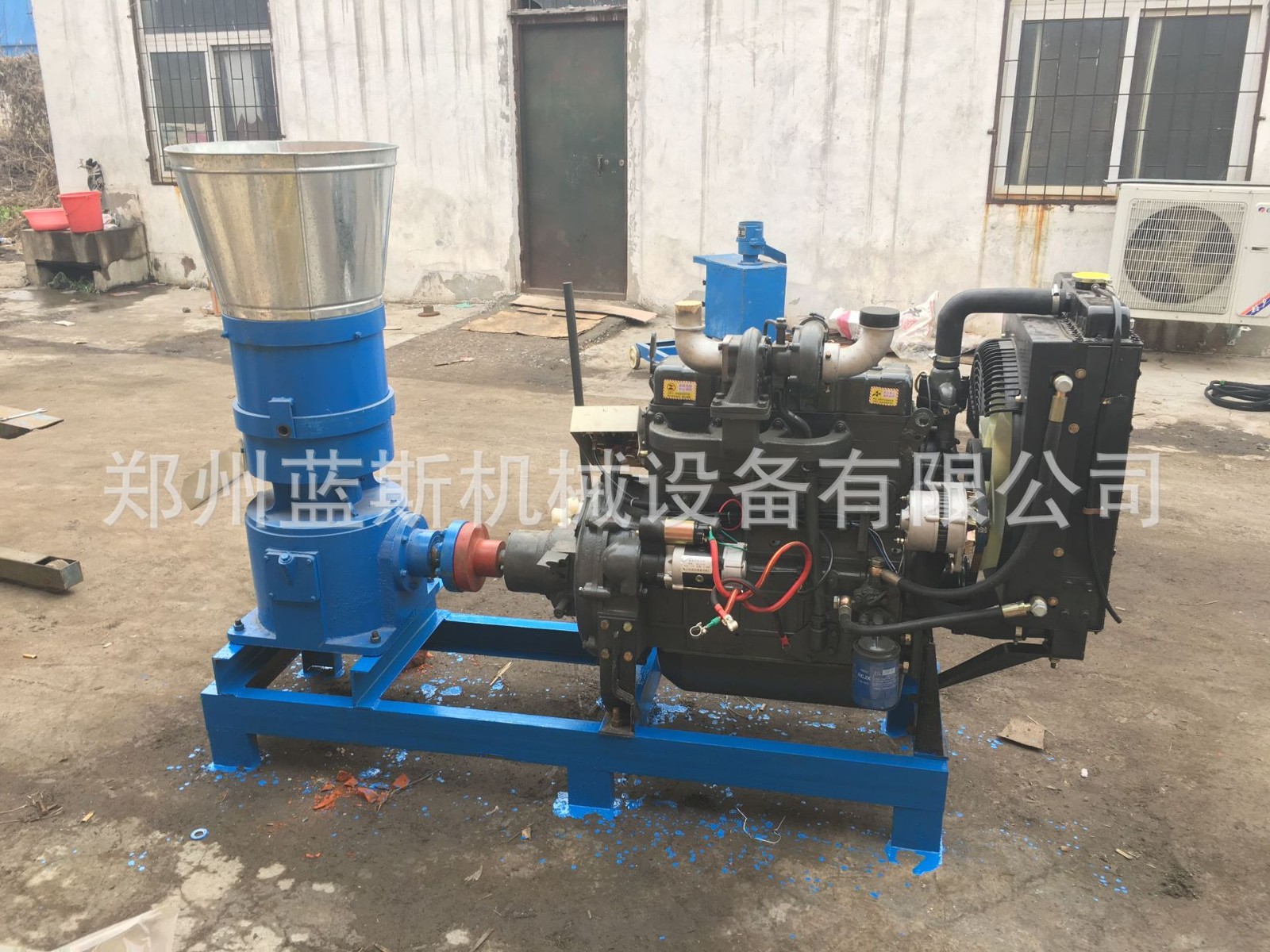 青草玉米颗粒饲料机 猪鸡鱼颗粒饲料机 小型家禽养殖颗粒饲料机图2