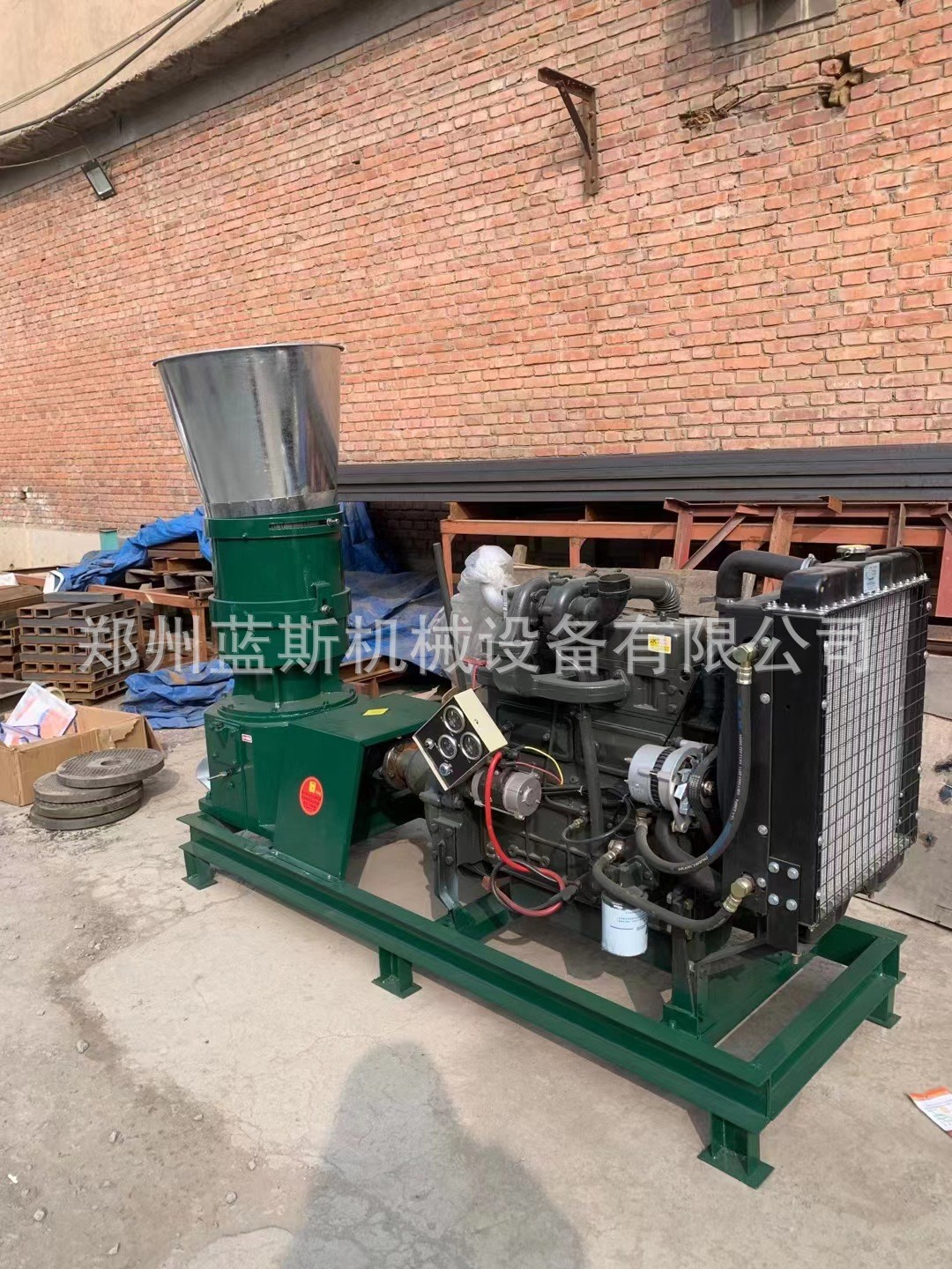 青草玉米颗粒饲料机 猪鸡鱼颗粒饲料机 小型家禽养殖颗粒饲料机图3