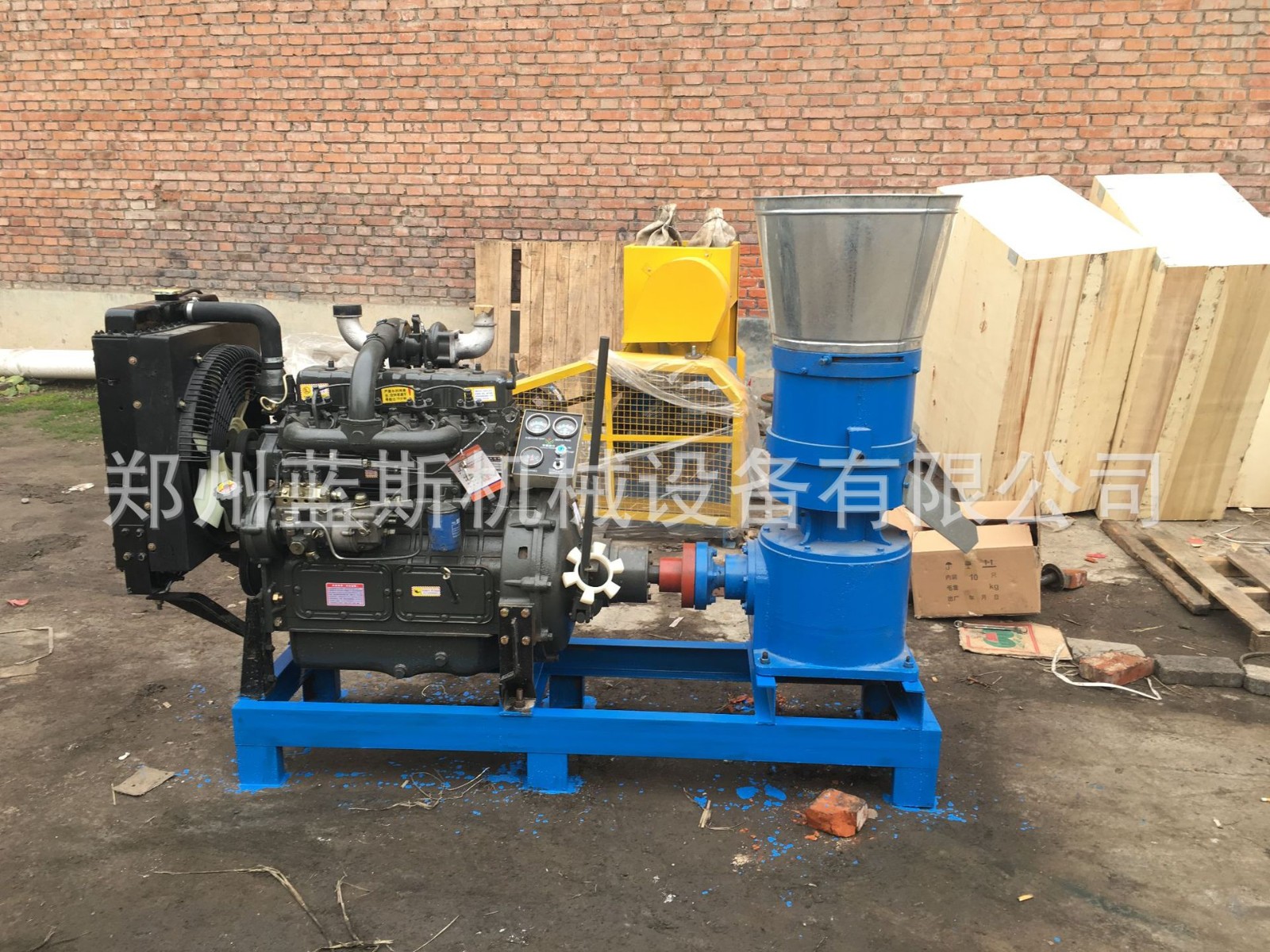 青草玉米颗粒饲料机 猪鸡鱼颗粒饲料机 小型家禽养殖颗粒饲料机图4