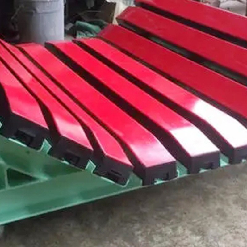 皮带清扫器聚氨脂输送带清扫器刮料器刮料板马丁刮泥板滚刷清扫器图4