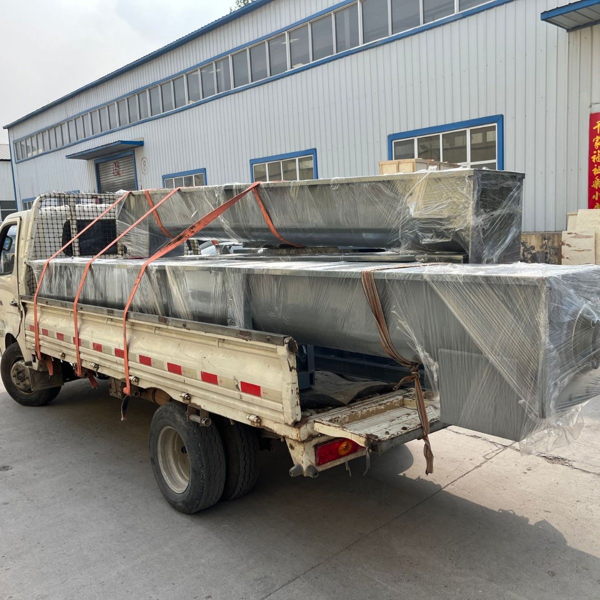 不锈钢提升机上料机工业用螺旋输送机绞龙螺旋上料输送提升机图4