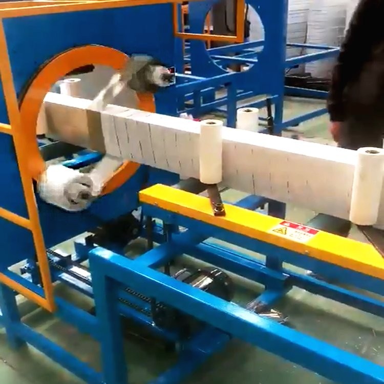 钢管包装机缠绕膜型材自动打包机缠带裹包机水平管材建材缠绕机图2