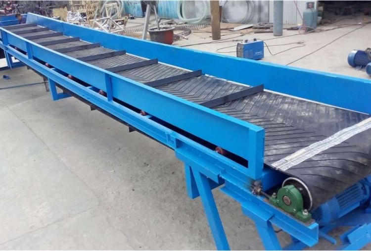 大运量长距离皮带输送机 重型泥土运输机 槽钢支架 支持定做图4