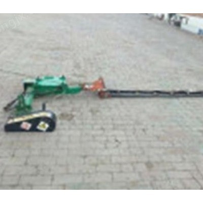 正镶白旗戴伟9GWDQZ-3.03中悬挂式重型割草机图3