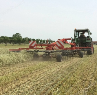 优牧达自走式搂草机图3