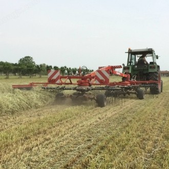 优牧达指盘式式搂草机图3