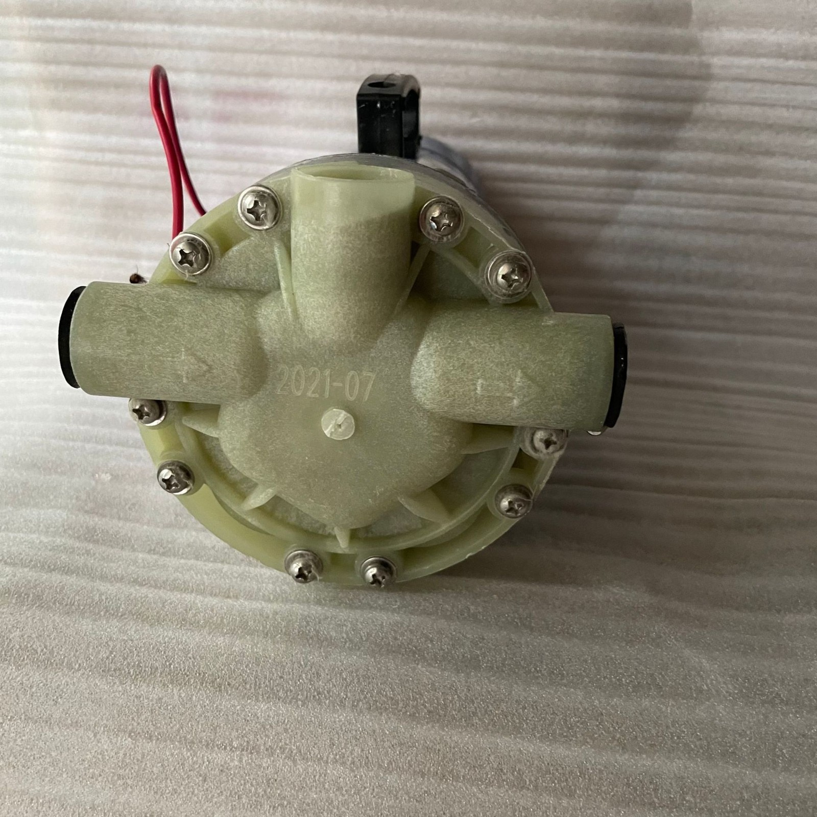 供应230型12v/24v/48v/60v五缸隔膜喷雾水泵图2